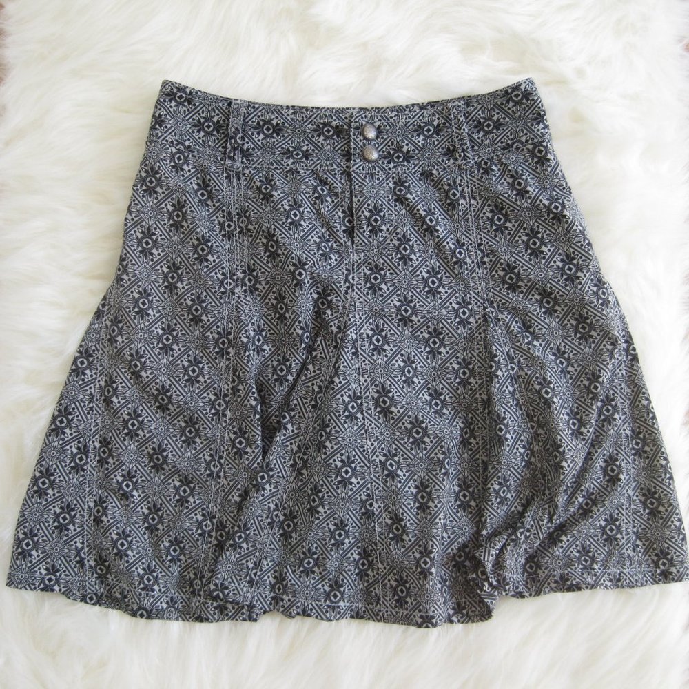 Athleta Whatever Skort Black & Gray Floral Diamonds Size 0 Tennis Golf Skirt